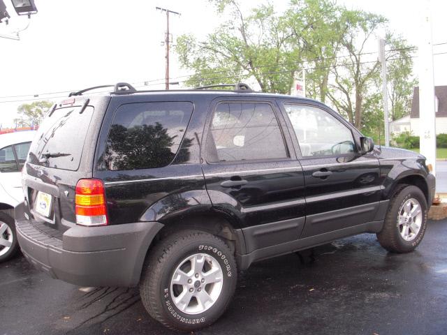 Ford Escape 2007 photo 2
