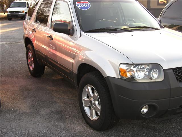 Ford Escape 2007 photo 2