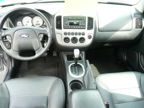 Ford Escape 2007 photo 2