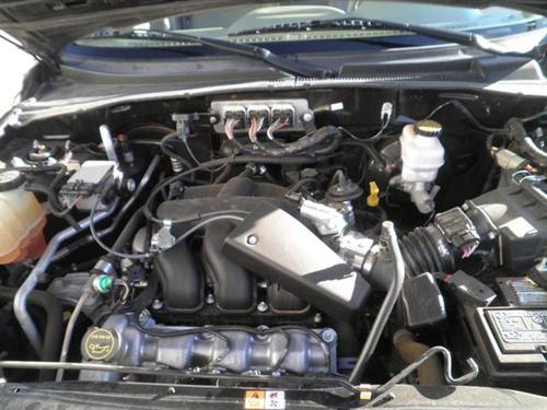 Ford Escape 2007 photo 2