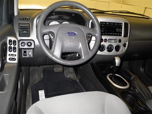 Ford Escape 2007 photo 2