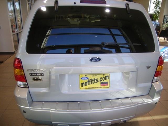 Ford Escape 2007 photo 2