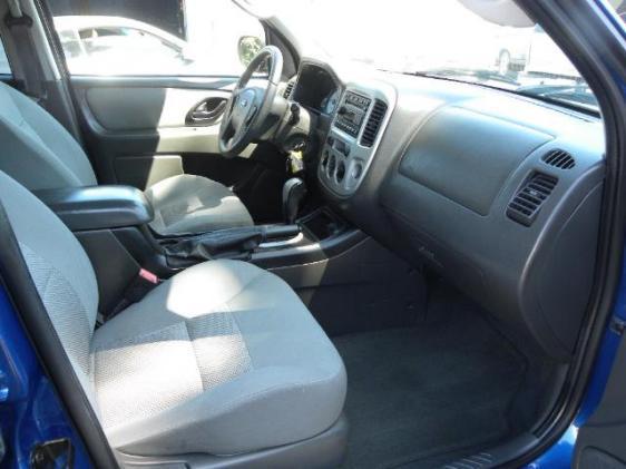 Ford Escape 2007 photo 2