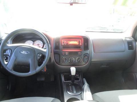 Ford Escape 2007 photo 2
