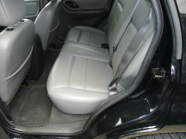 Ford Escape 2007 photo 2