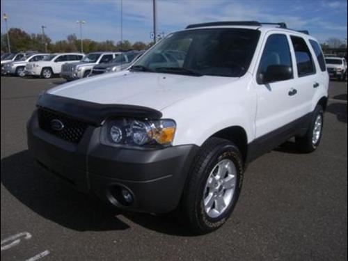 Ford Escape 2007 photo 2