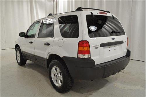Ford Escape 2007 photo 1