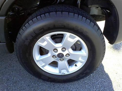 Ford Escape 2007 photo 1