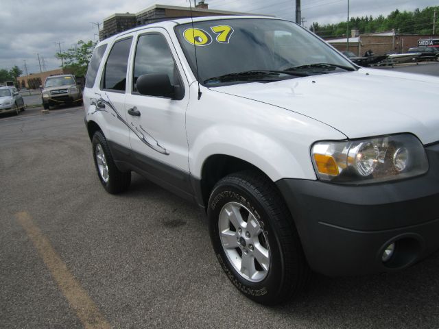 Ford Escape 2007 photo 12
