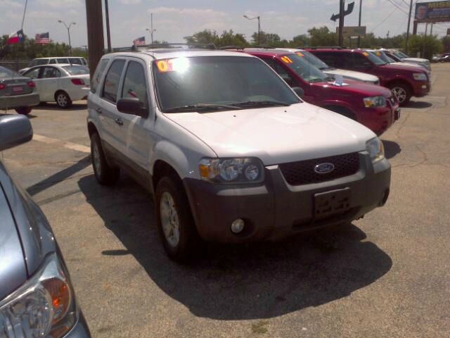 Ford Escape 2007 photo 2