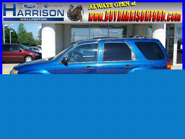 Ford Escape SLT Extended Cab 2WD Stepside Sport Utility