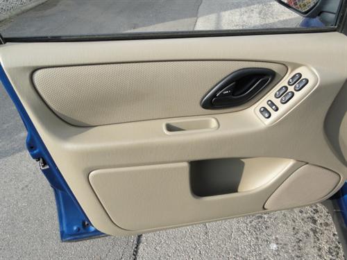 Ford Escape 2007 photo 1