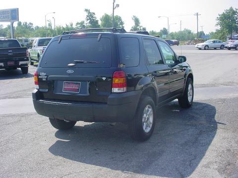 Ford Escape 2007 photo 2