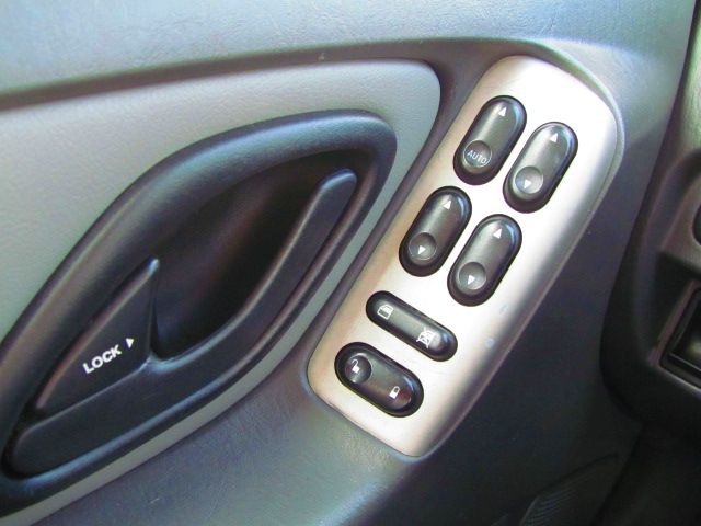 Ford Escape 2007 photo 17