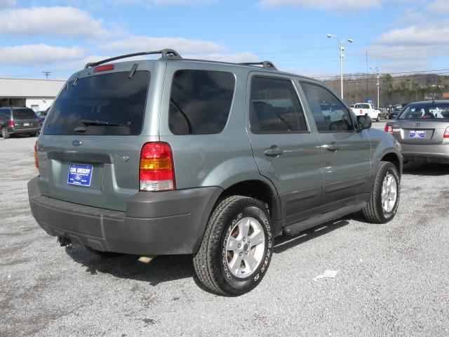 Ford Escape 2007 photo 2