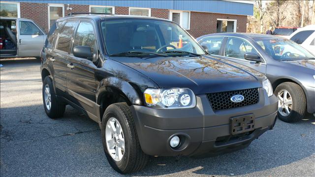Ford Escape ESi Sport Utility
