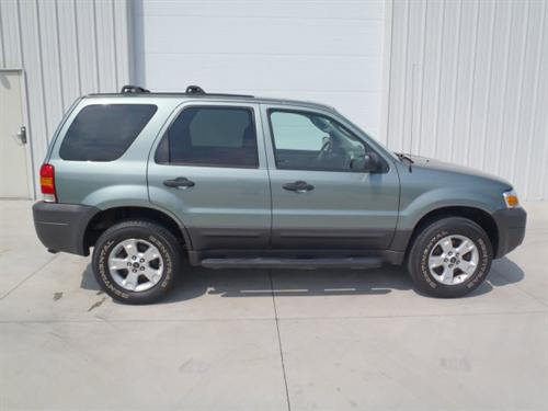 Ford Escape 2007 photo 2
