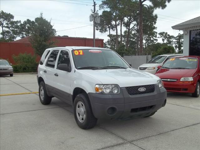 Ford Escape 2007 photo 2