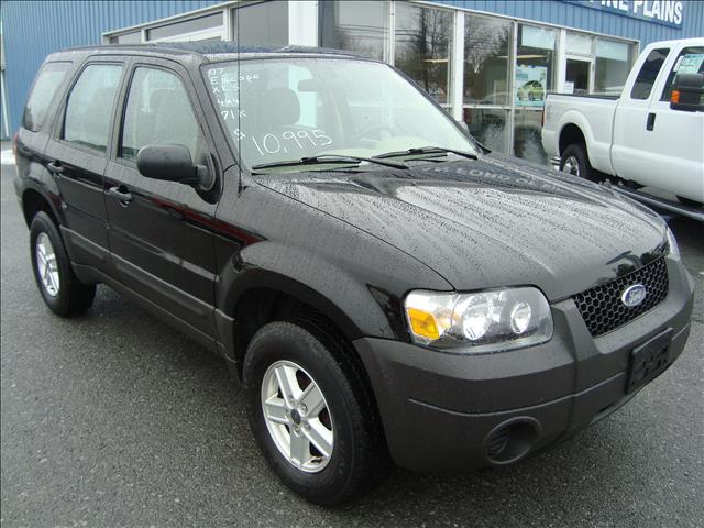 Ford Escape 2007 photo 2