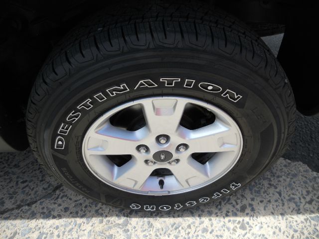 Ford Escape 2007 photo 16