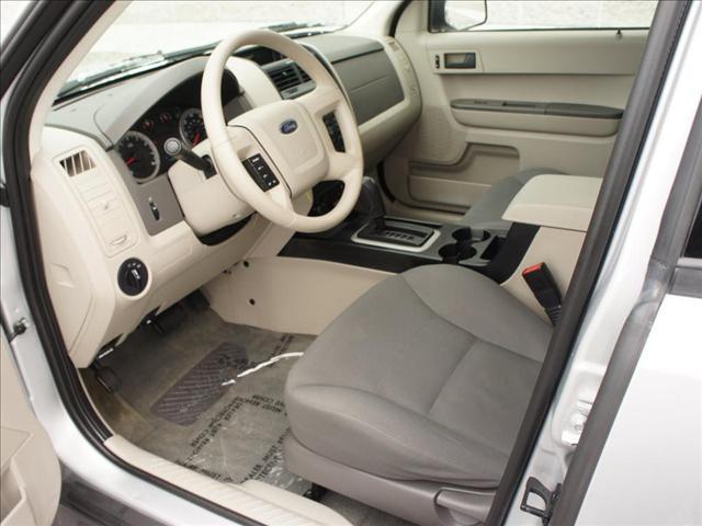 Ford Escape 2008 photo 2