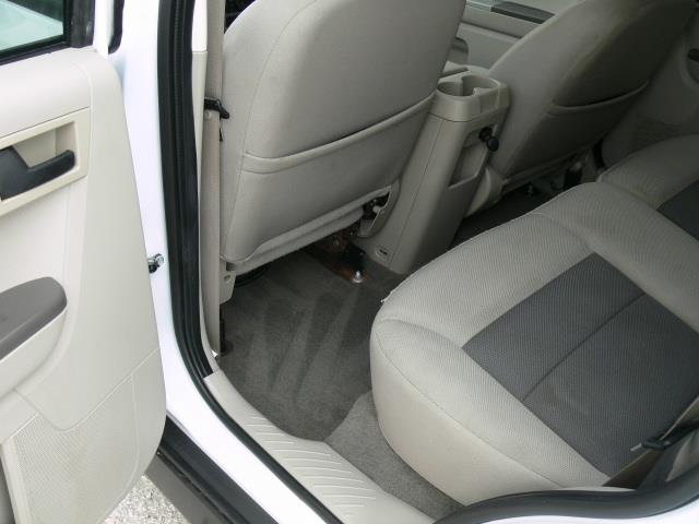 Ford Escape 2008 photo 13