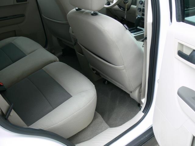 Ford Escape 2008 photo 14