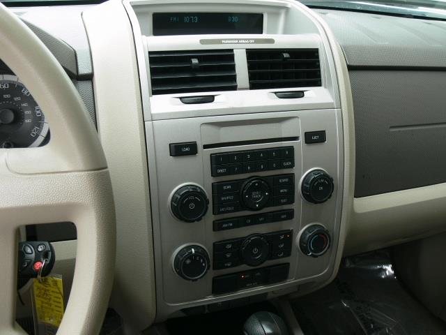 Ford Escape 2008 photo 9