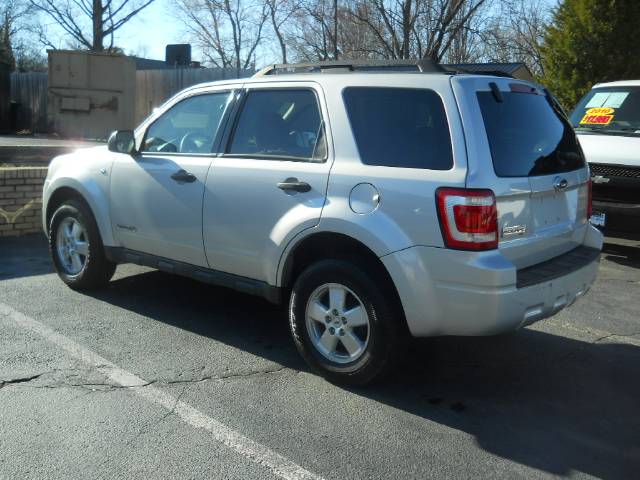 Ford Escape 2008 photo 2
