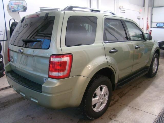 Ford Escape 2008 photo 2