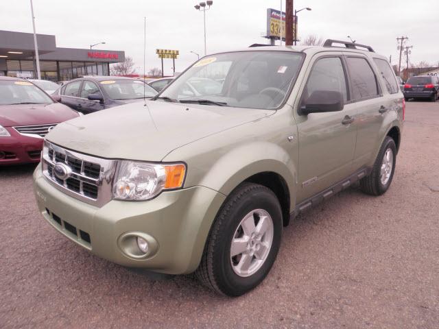 Ford Escape ESi Sport Utility