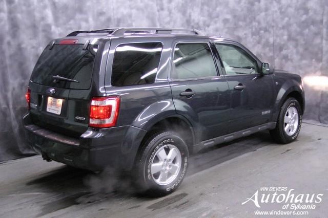 Ford Escape 2008 photo 2