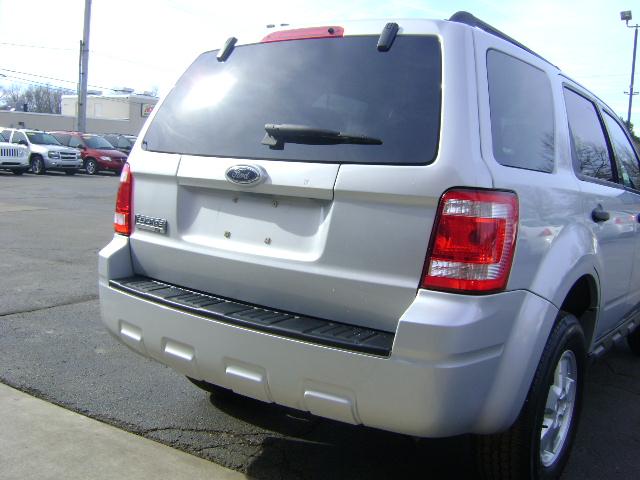 Ford Escape 2008 photo 2
