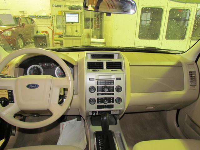 Ford Escape 2008 photo 2