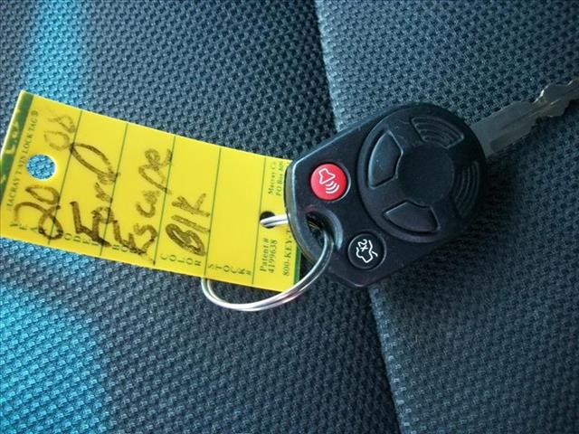 Ford Escape 2008 photo 14