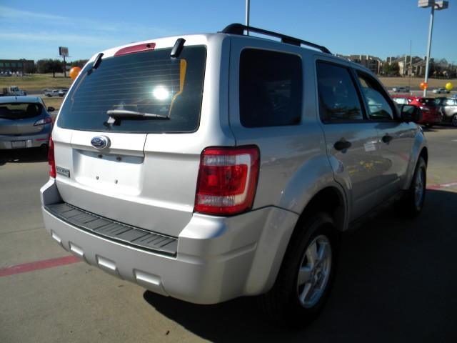 Ford Escape 2008 photo 3