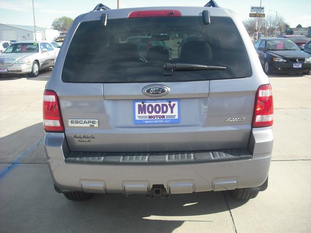 Ford Escape 2008 photo 2
