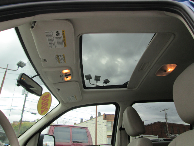 Ford Escape 2008 photo 2