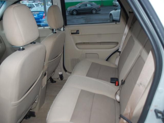 Ford Escape 2008 photo 3