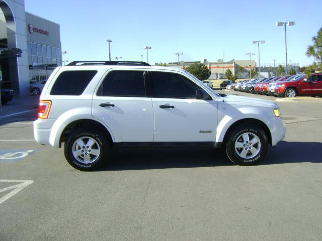 Ford Escape 2008 photo 1