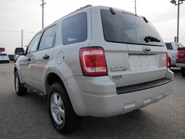 Ford Escape 2008 photo 4