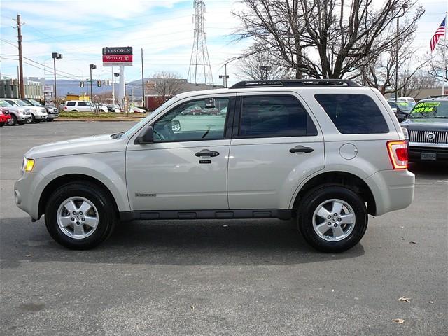 Ford Escape 2008 photo 1