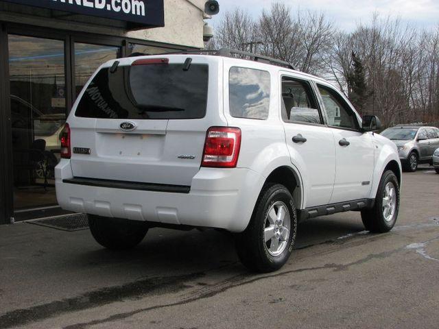 Ford Escape 2008 photo 2