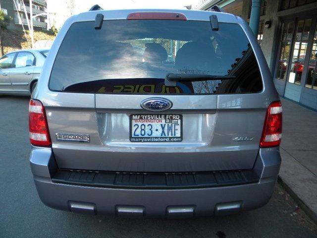 Ford Escape 2008 photo 2