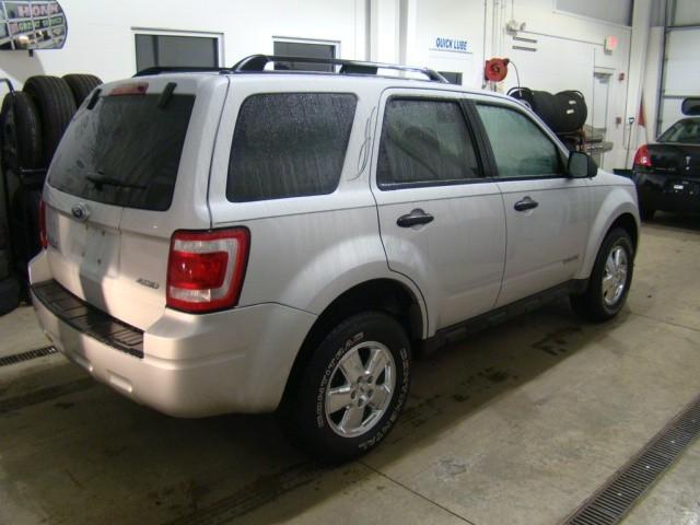 Ford Escape 2008 photo 3