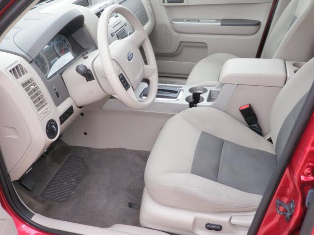 Ford Escape 2008 photo 2