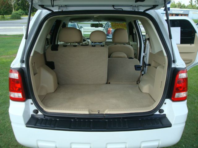 Ford Escape 2008 photo 1