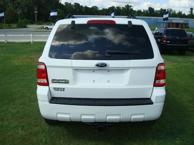 Ford Escape 2008 photo 2
