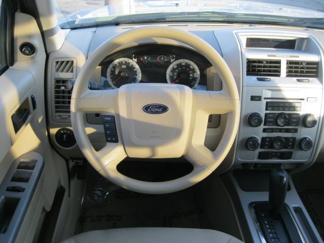 Ford Escape 2008 photo 3