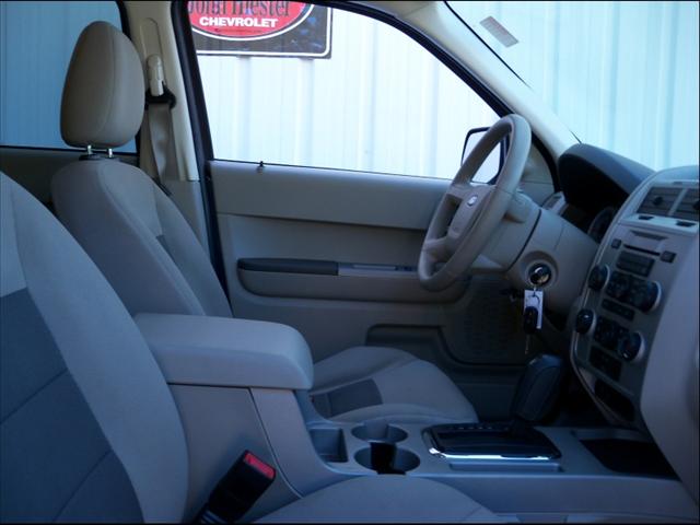 Ford Escape 2008 photo 3